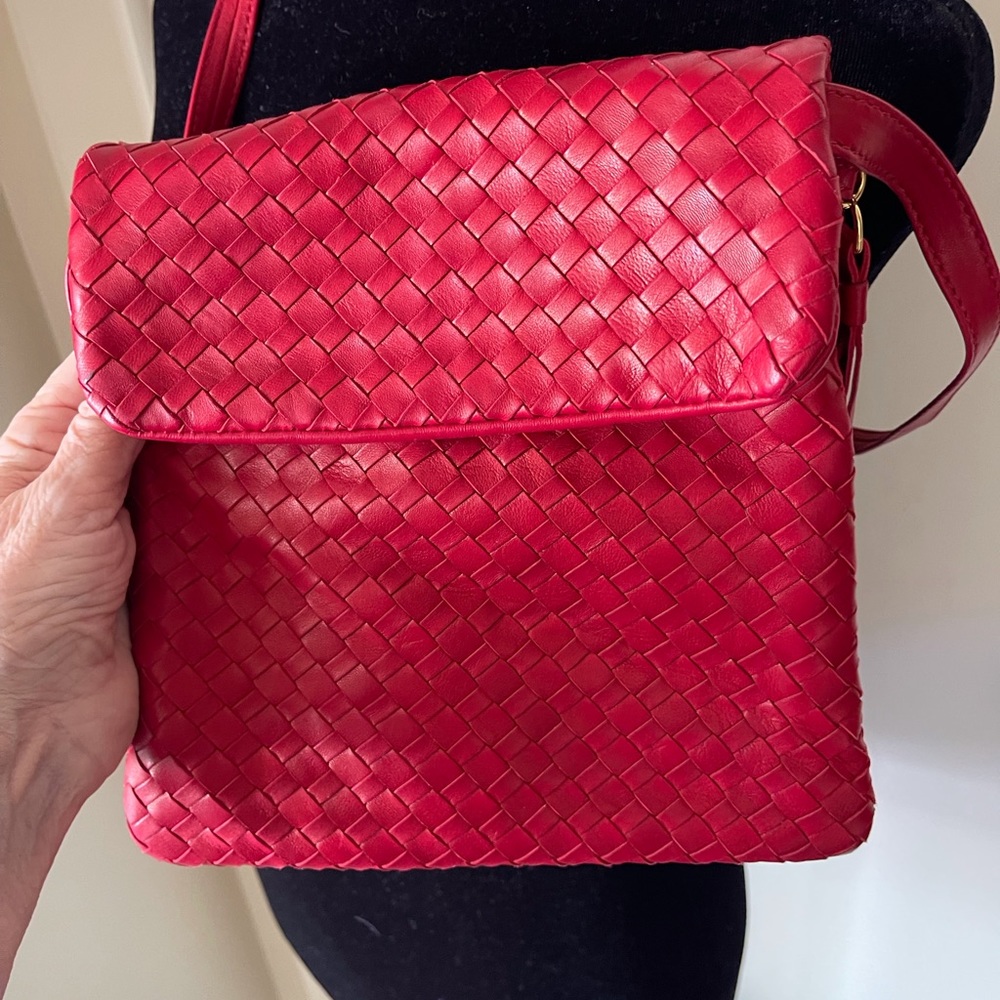 Peruzzi! Red Italian woven leather crossbody bag.  NWOT
